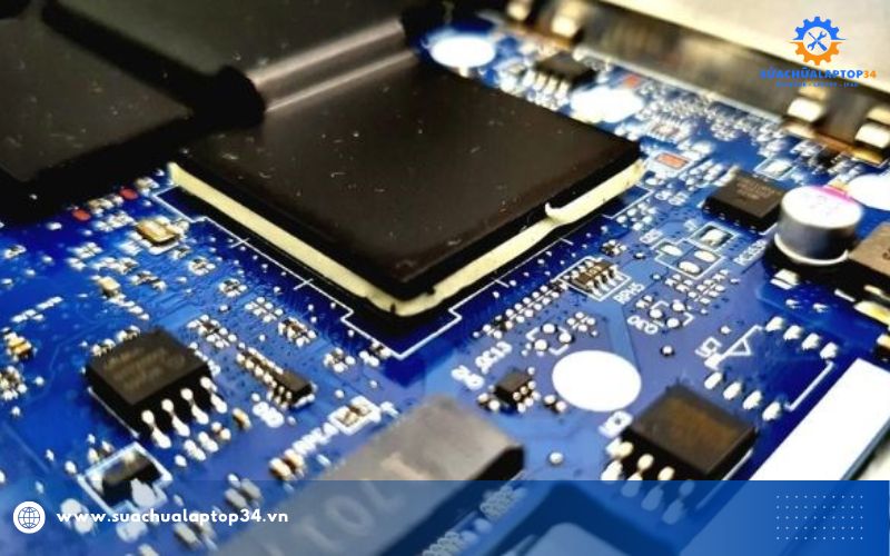 Sửa Laptop không lên màn hình