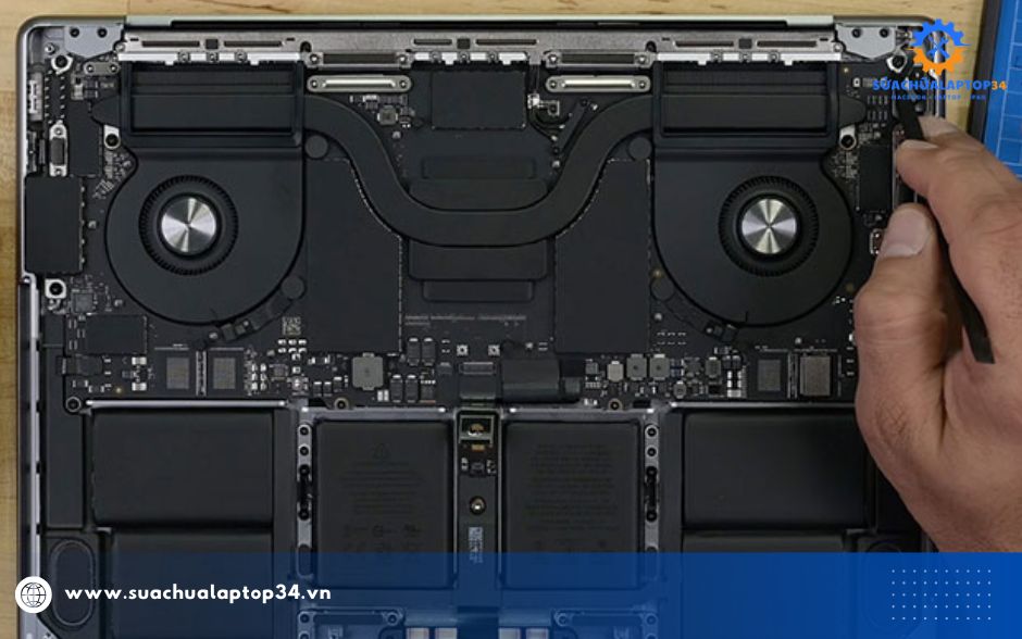 Sửa Macbook bị treo táo