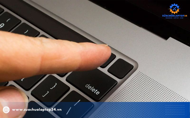 Sửa Macbook bị treo máy