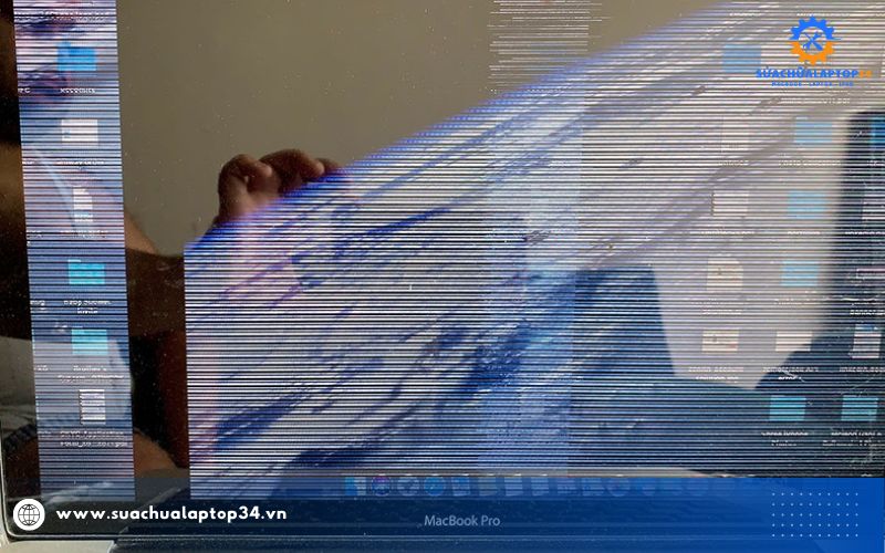 Sửa Macbook bị sọc màn hình